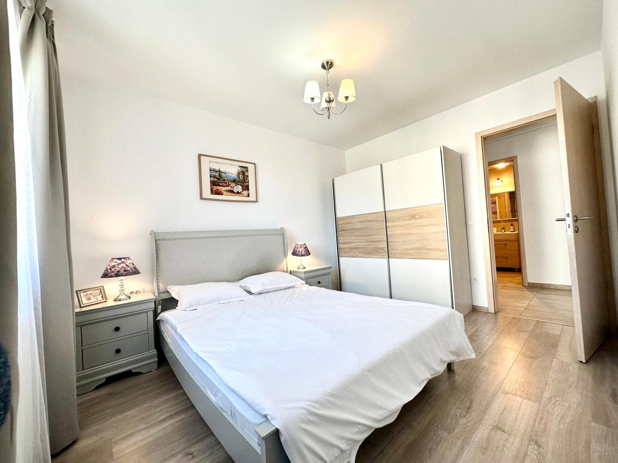 Kasper Coresi Mall - Rise Private Apartments & Suites Брашов Экстерьер фото
