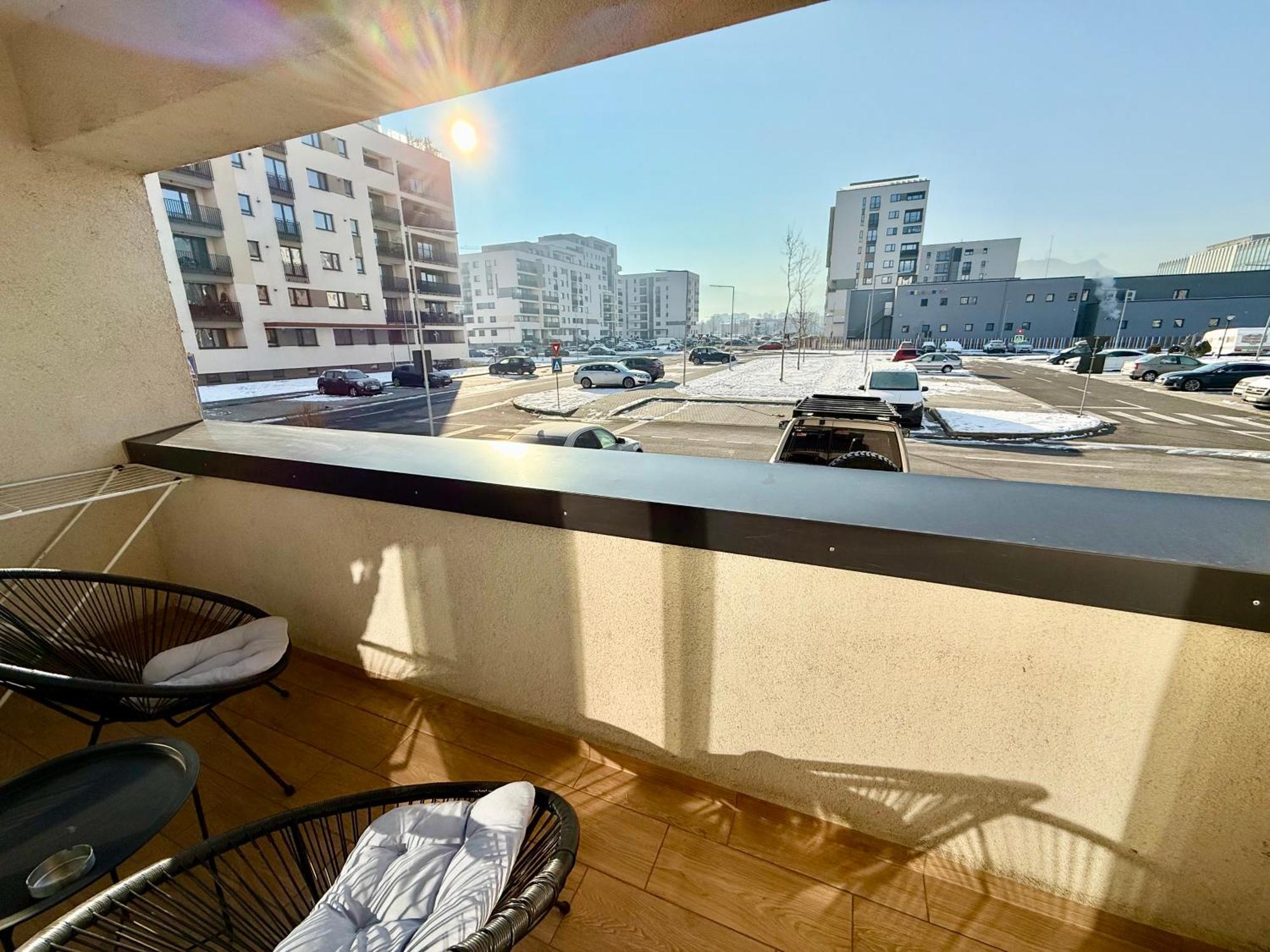 Kasper Coresi Mall - Rise Private Apartments & Suites Брашов Экстерьер фото